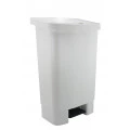 Lixeira de Pedal 50 litros Branca 32X43X70cm Dellaplast
